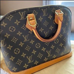 Louis Vuitton Alana monogram satchel